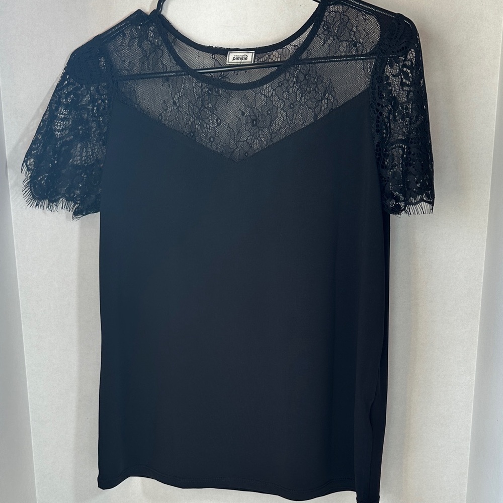 Collection pimkie black short sleeve shirt with lace details size small